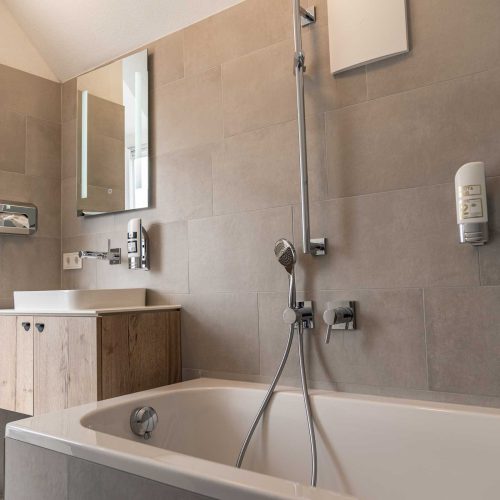 Villa Flöckner Salzburg - Suite Bad